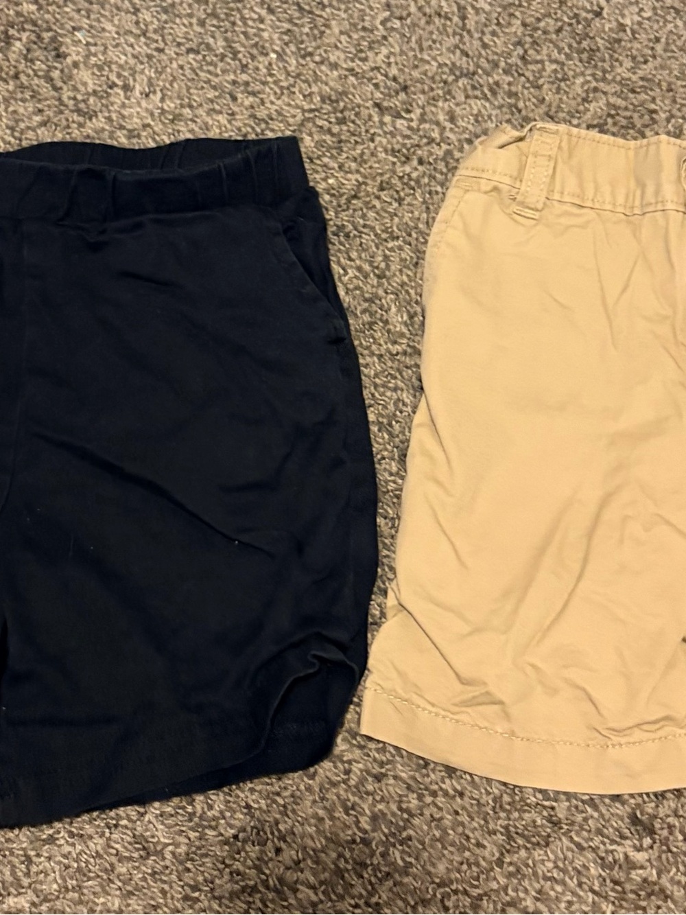 Boys Shorts Bundle Of 2 Khaki & Black Size 4T Black EUC